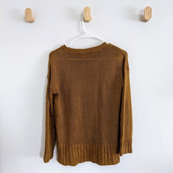 RDI Side Button Crew Neck Sweater - Picture 3 of 5